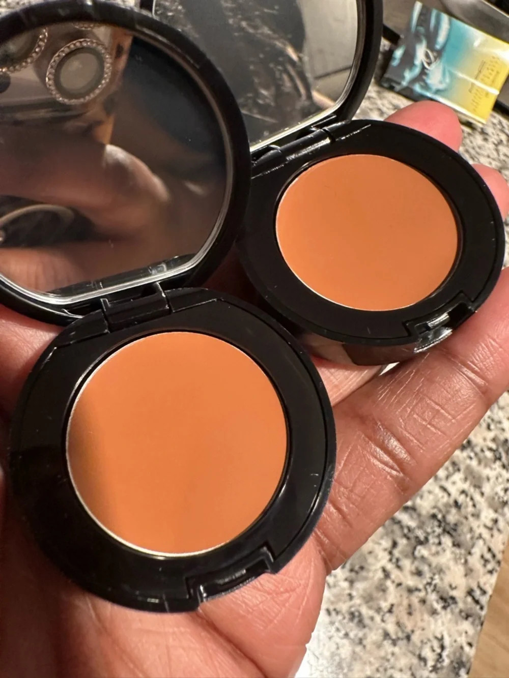 $60! Bobbi Brown Cream Corrector Duo Pot Deep Bisque. UNUSED, FREE SHIPPING!